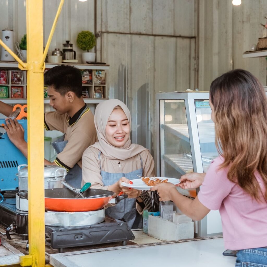 Simak! Penggunaan Nama, Bentuk dan Kemasan yang Tidak Dapat Disertifikasi Halal