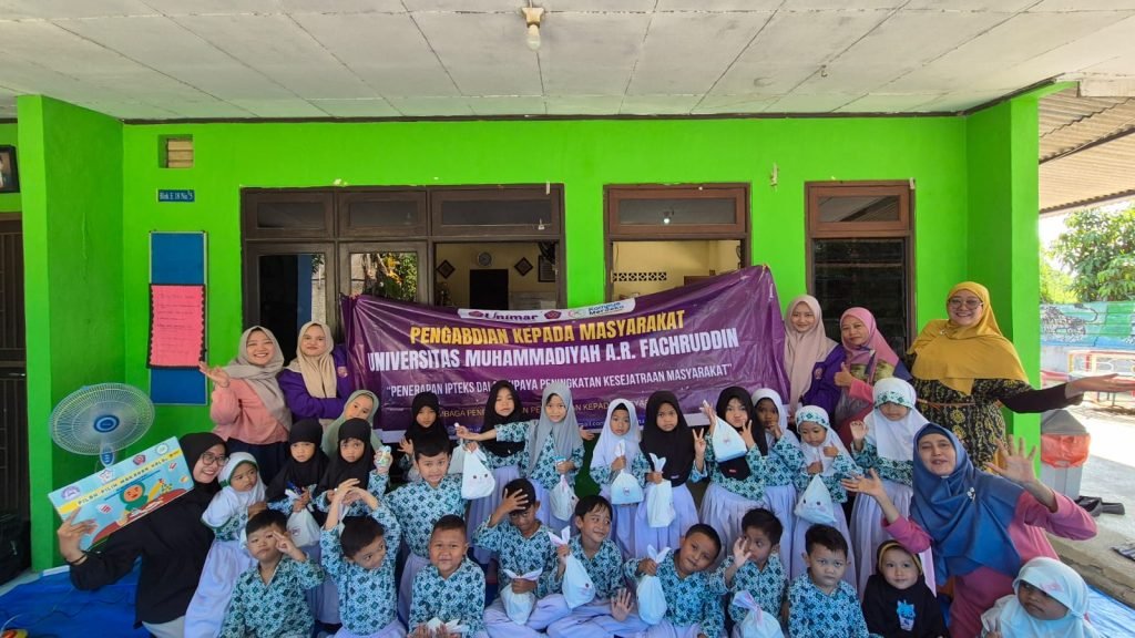 Langkah Awal Literasi Halal: UNIMAR dan LPH-KHT PP Muhammadiyah Luncurkan Media Edukatif untuk PAUD