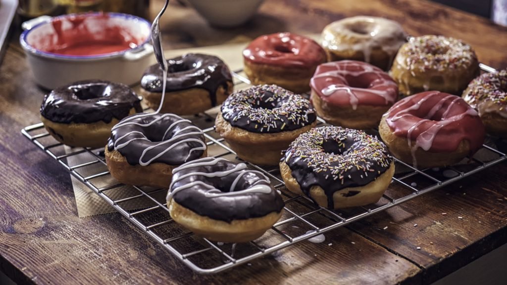 Donat Lagi Viral, Tapi Halal atau Tidak?